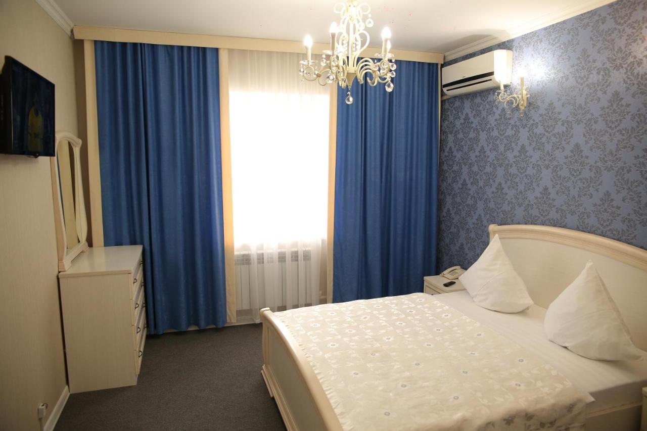 Sweet Home Hotel Atyraū Eksteriør bilde